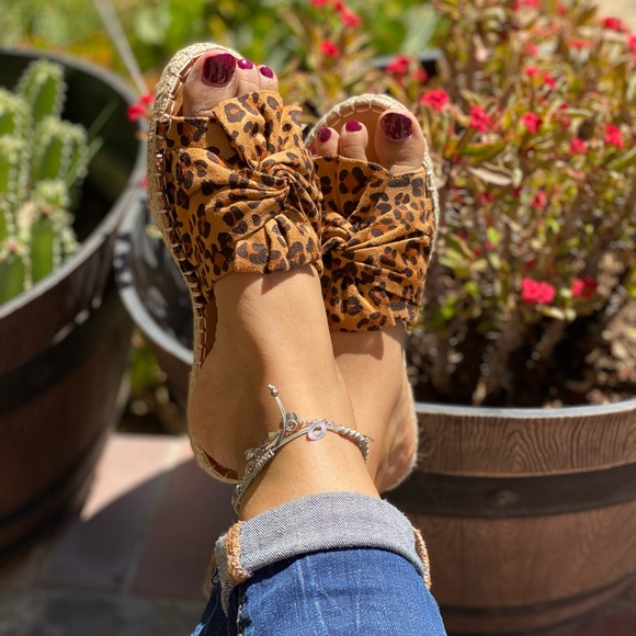 LADIES LEOPARD WIDE BAND FRONT BOW ESPADRILLES - Picture 3 of 8